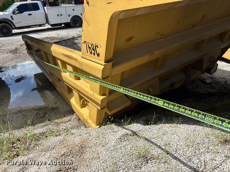 image for item EO4331 Caterpillar 769C haul truck bed