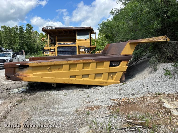 image for item EO4332 Caterpillar 769C haul truck bed