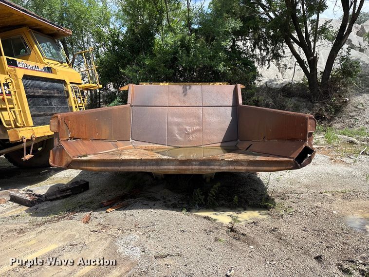 image for item EO4332 Caterpillar 769C haul truck bed