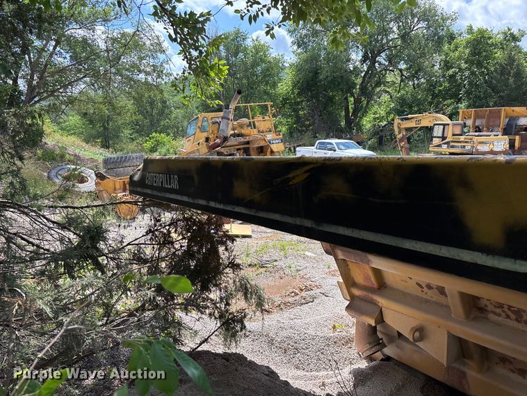 image for item EO4332 Caterpillar 769C haul truck bed