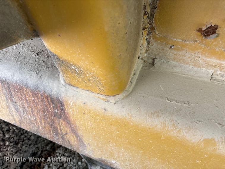 image for item EO4332 Caterpillar 769C haul truck bed