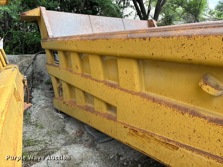 image for item EO4332 Caterpillar 769C haul truck bed