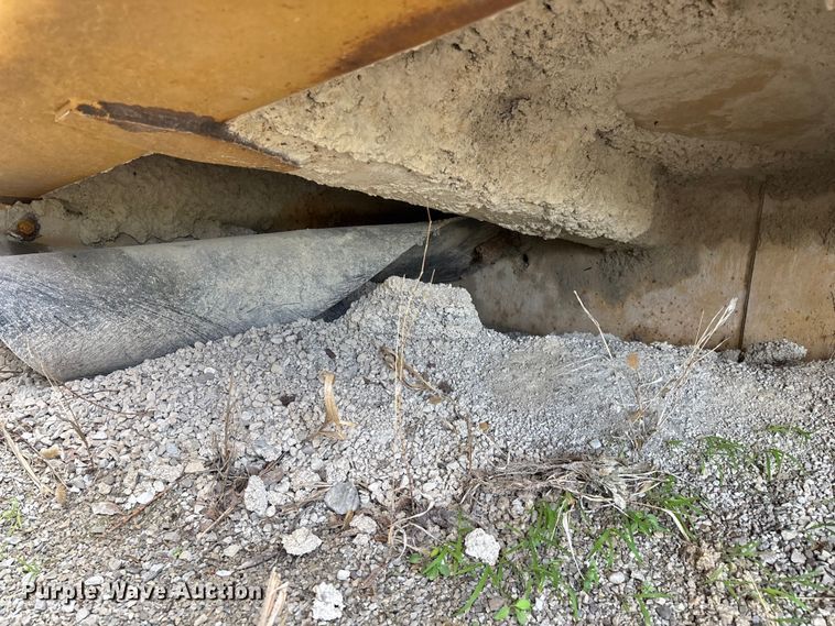 image for item EO4332 Caterpillar 769C haul truck bed