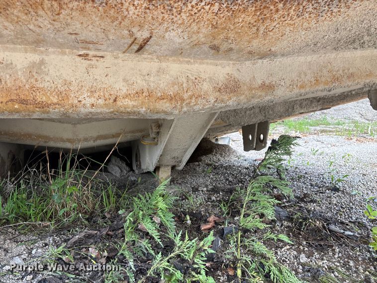 image for item EO4332 Caterpillar 769C haul truck bed