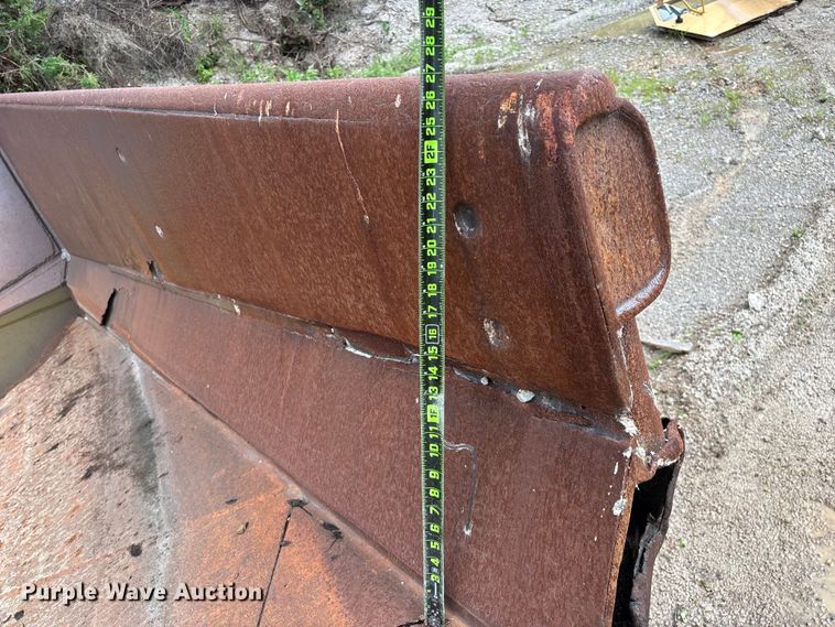 image for item EO4332 Caterpillar 769C haul truck bed