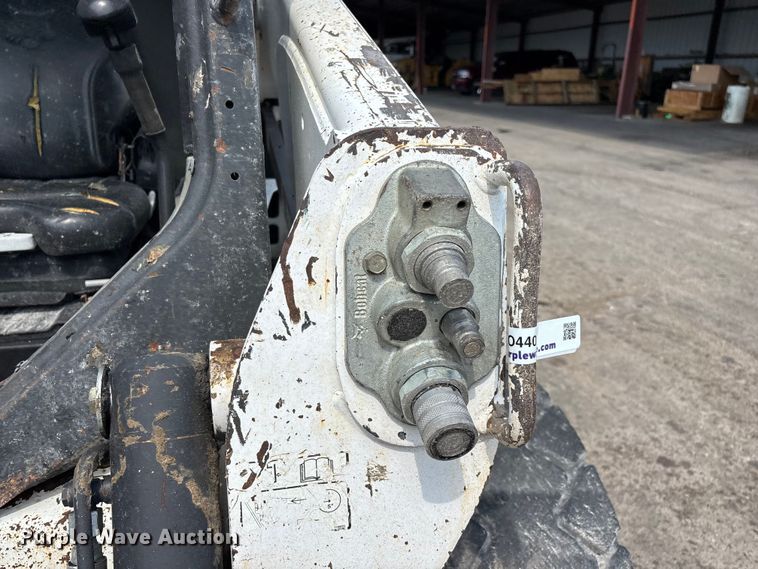 image for item EO4408 2015 Bobcat S650 skid steer loader