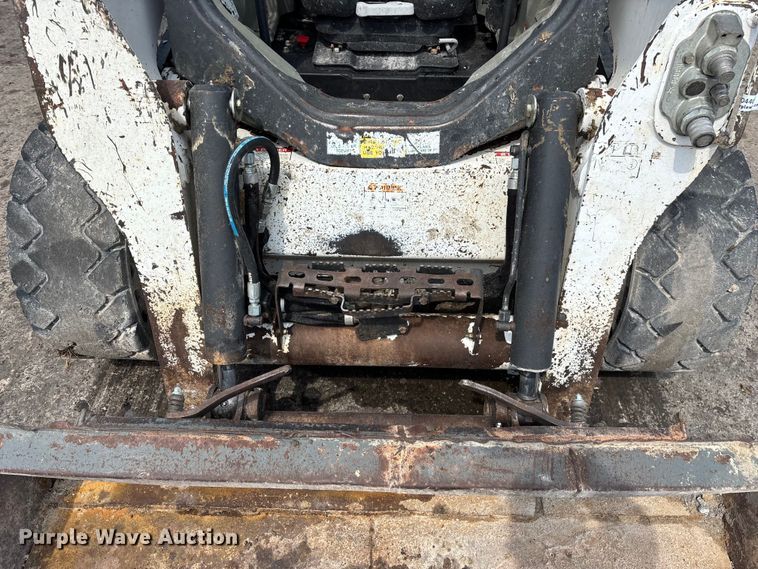 image for item EO4408 2015 Bobcat S650 skid steer loader