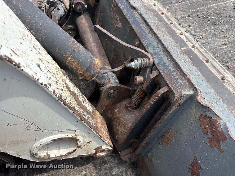 image for item EO4408 2015 Bobcat S650 skid steer loader