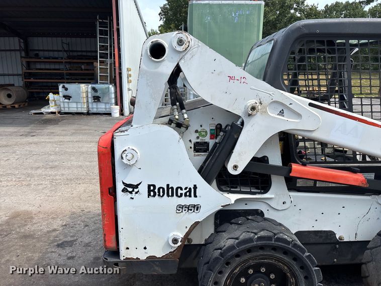 image for item EO4408 2015 Bobcat S650 skid steer loader