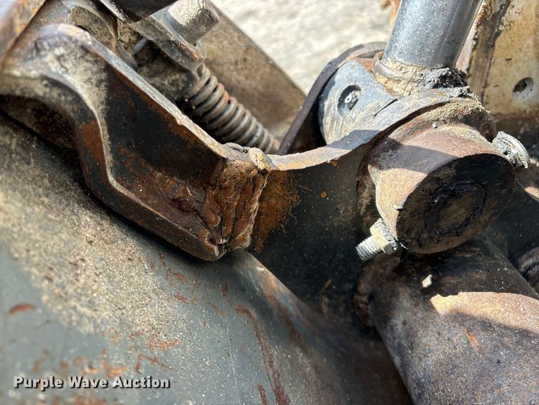 image for item EO4408 2015 Bobcat S650 skid steer loader