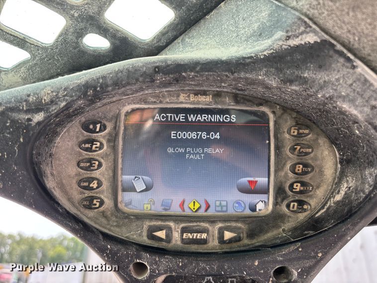 image for item EO4408 2015 Bobcat S650 skid steer loader