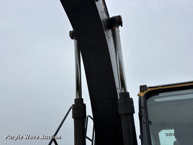 image for item EO4409 2016 John Deere 160G LC excavator