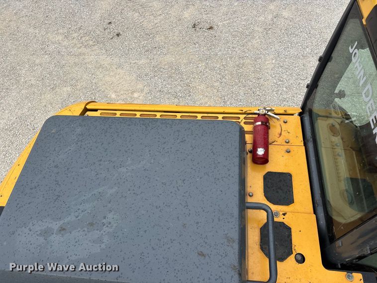 image for item EO4409 2016 John Deere 160G LC excavator