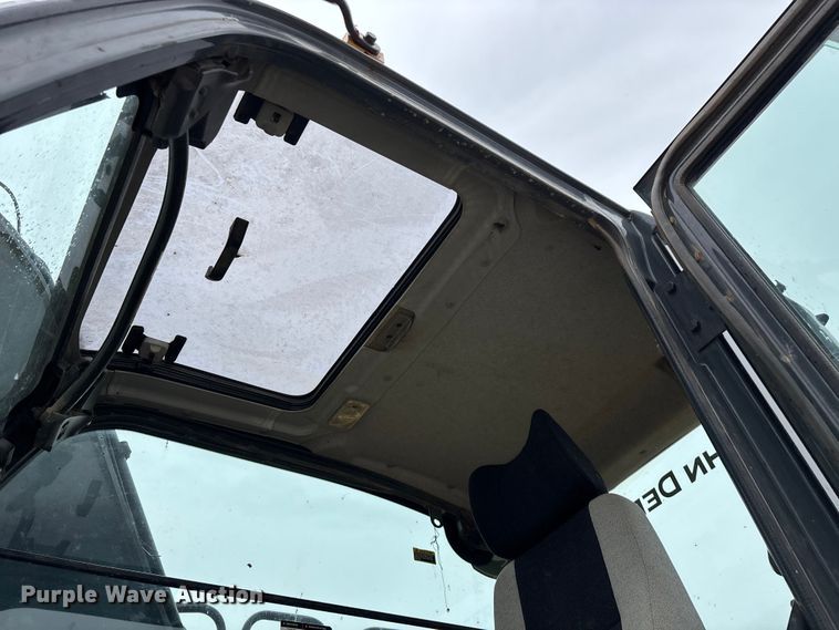 image for item EO4409 2016 John Deere 160G LC excavator