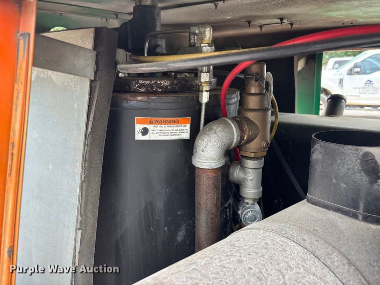 image for item EO4439 Sullivan Palatek DF375PDJDSB air compressor