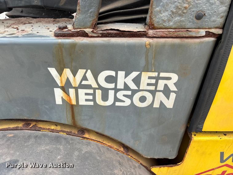 image for item EO4440 2011 Wacker Neuson WL 30 wheel loader