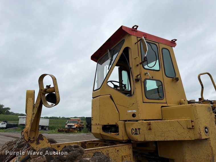 image for item EO8509 1978 Caterpillar 825B soil compactor