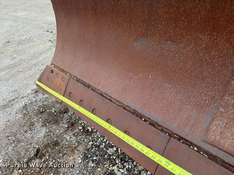 image for item EO8509 1978 Caterpillar 825B soil compactor
