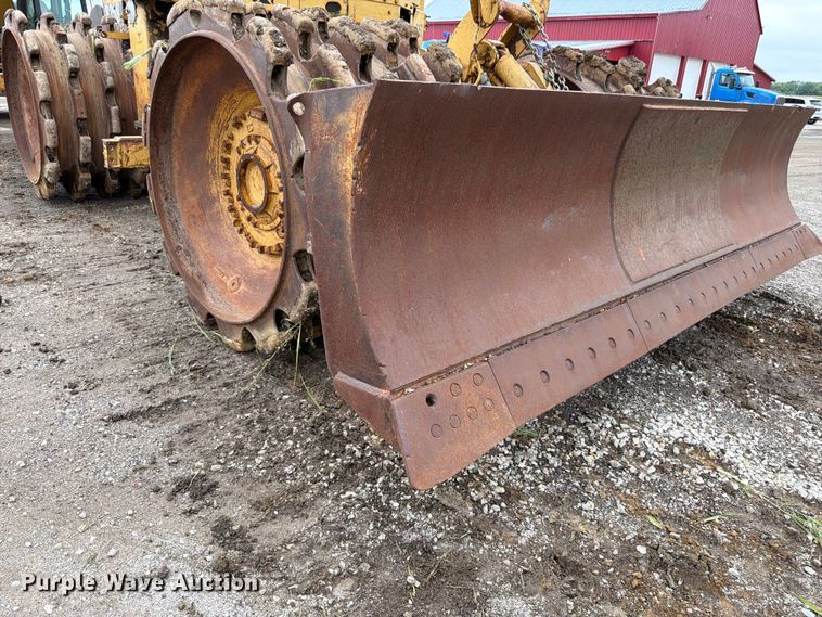 image for item EO8509 1978 Caterpillar 825B soil compactor