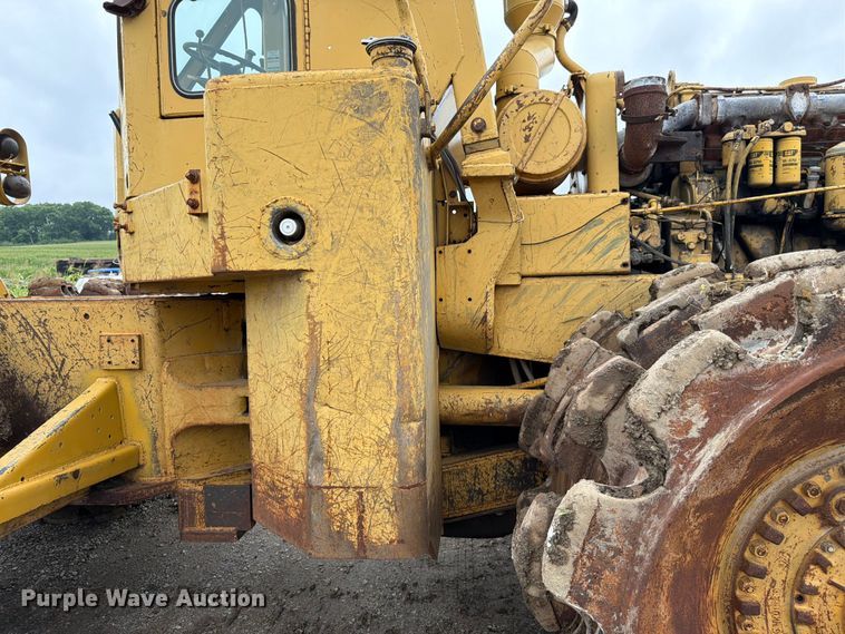 image for item EO8509 1978 Caterpillar 825B soil compactor