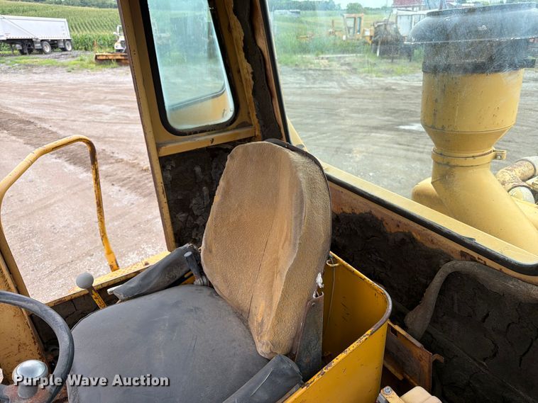 image for item EO8509 1978 Caterpillar 825B soil compactor