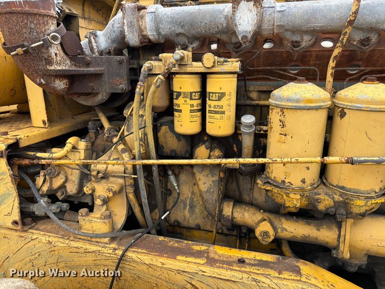 image for item EO8509 1978 Caterpillar 825B soil compactor