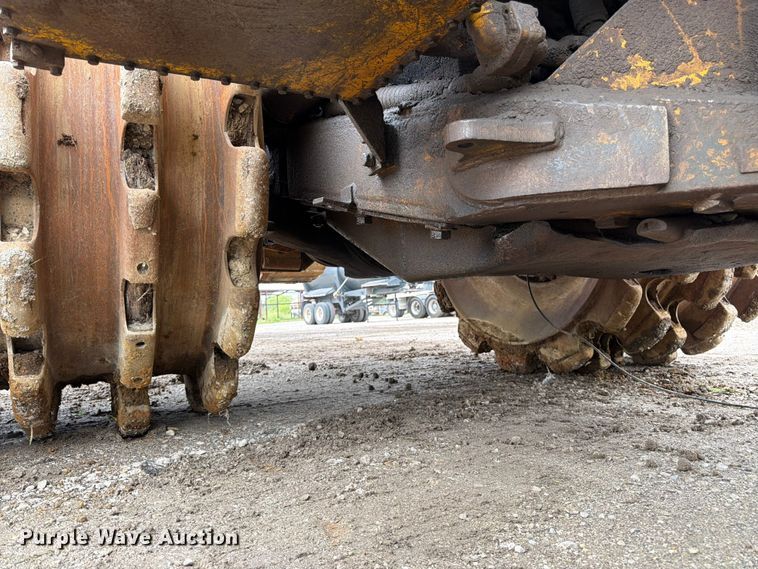 image for item EO8509 1978 Caterpillar 825B soil compactor