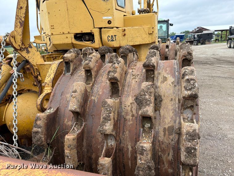image for item EO8509 1978 Caterpillar 825B soil compactor