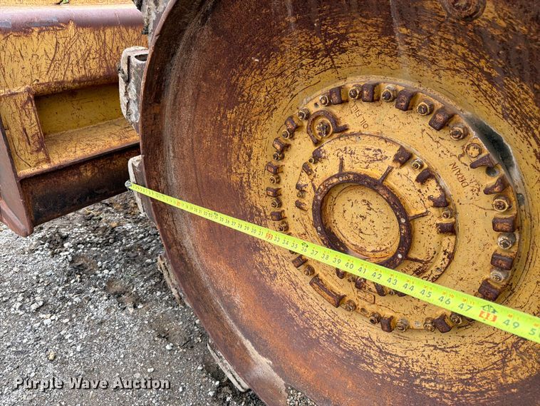 image for item EO8509 1978 Caterpillar 825B soil compactor