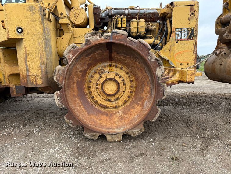 image for item EO8509 1978 Caterpillar 825B soil compactor