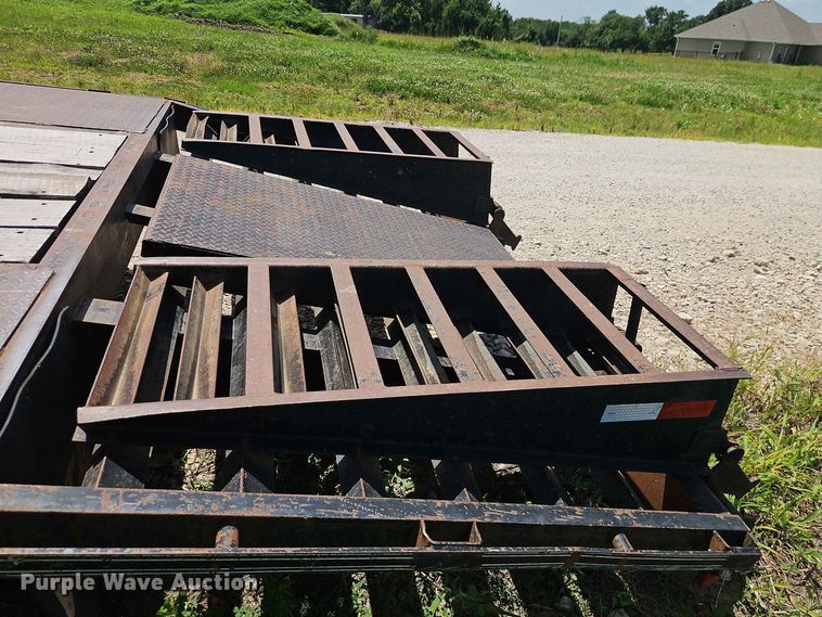 image for item EO8577 2013 Elite Trailers equipment trailer