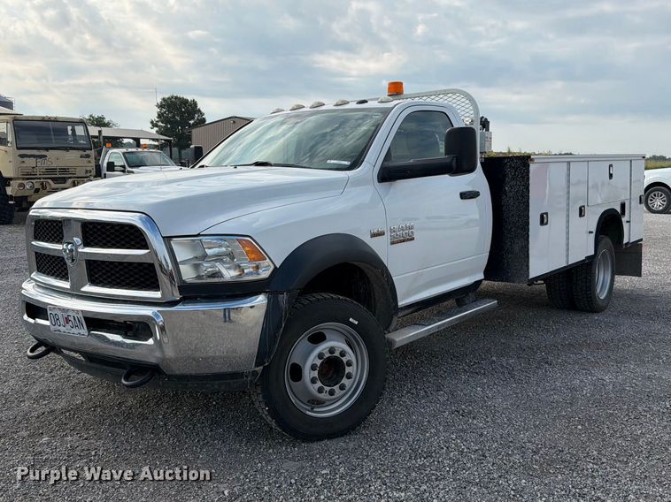 image for item EO8617 2016 RAM 5500 utility / service truck