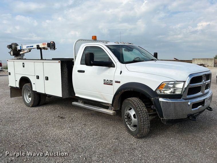 image for item EO8617 2016 RAM 5500 utility / service truck
