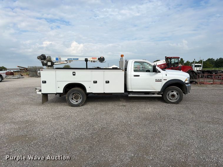 image for item EO8617 2016 RAM 5500 utility / service truck