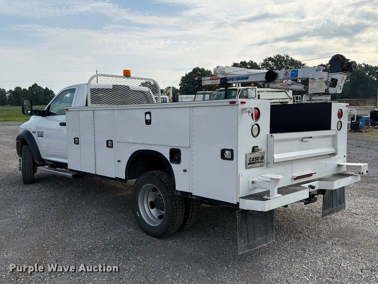 image for item EO8617 2016 RAM 5500 utility / service truck