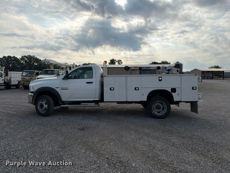 image for item EO8617 2016 RAM 5500 utility / service truck