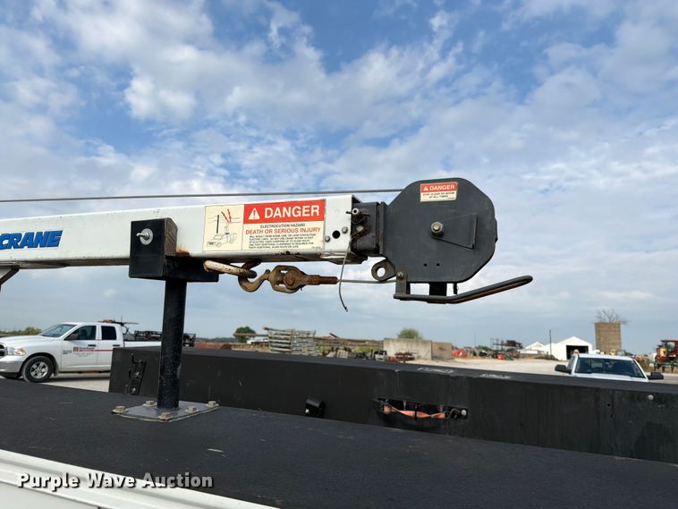 image for item EO8617 2016 RAM 5500 utility / service truck