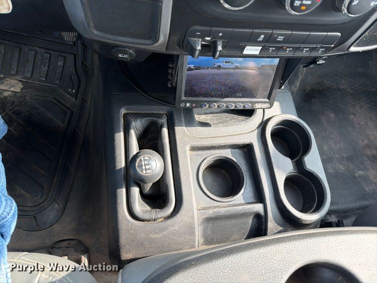 image for item EO8617 2016 RAM 5500 utility / service truck