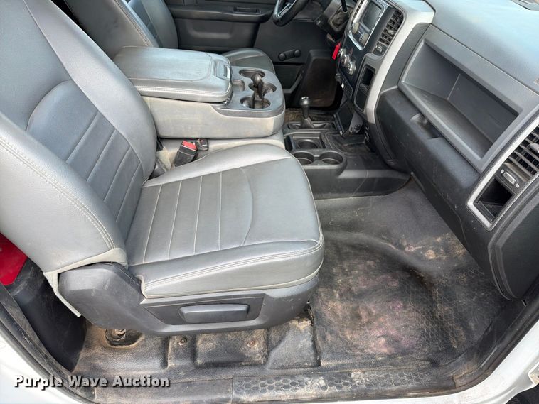 image for item EO8617 2016 RAM 5500 utility / service truck
