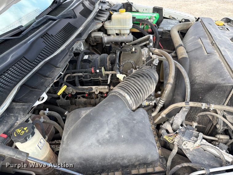 image for item EO8617 2016 RAM 5500 utility / service truck