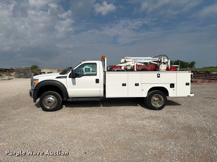 image for item EO8618 2015 Ford F550 utility / service truck