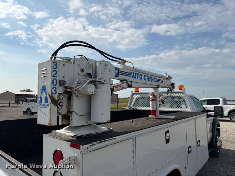image for item EO8618 2015 Ford F550 utility / service truck