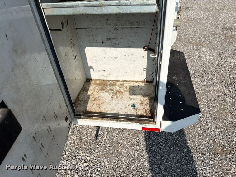 image for item EO8618 2015 Ford F550 utility / service truck