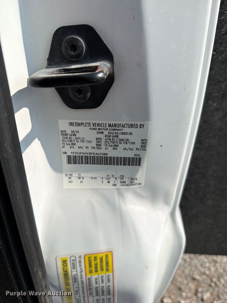 image for item EO8618 2015 Ford F550 utility / service truck