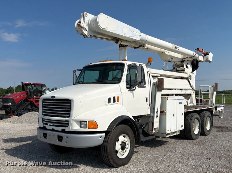 1998 Ford LT8513 bucket truck