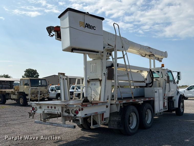 image for item EO8619 1998 Ford LT8513 bucket truck