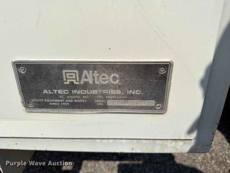 image for item EO8619 1998 Ford LT8513 bucket truck