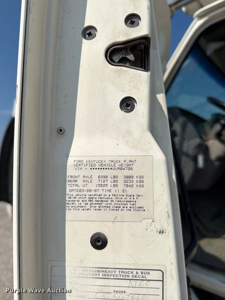 image for item EO8619 1998 Ford LT8513 bucket truck