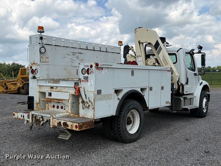 image for item EO8620 2004 Freightliner Business Class M2 106 utility / service truck