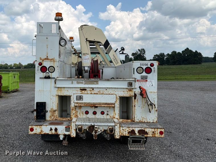 image for item EO8620 2004 Freightliner Business Class M2 106 utility / service truck